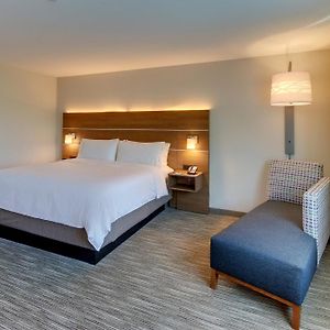 Holiday Inn Express & Suites - Roanoke - Civic Center